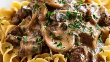 Hearty Slow Cooker Beef Stroganoff